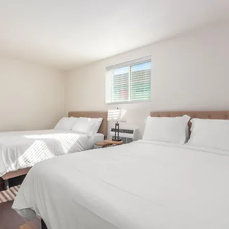 Tempe Oasis Apartment Room photo