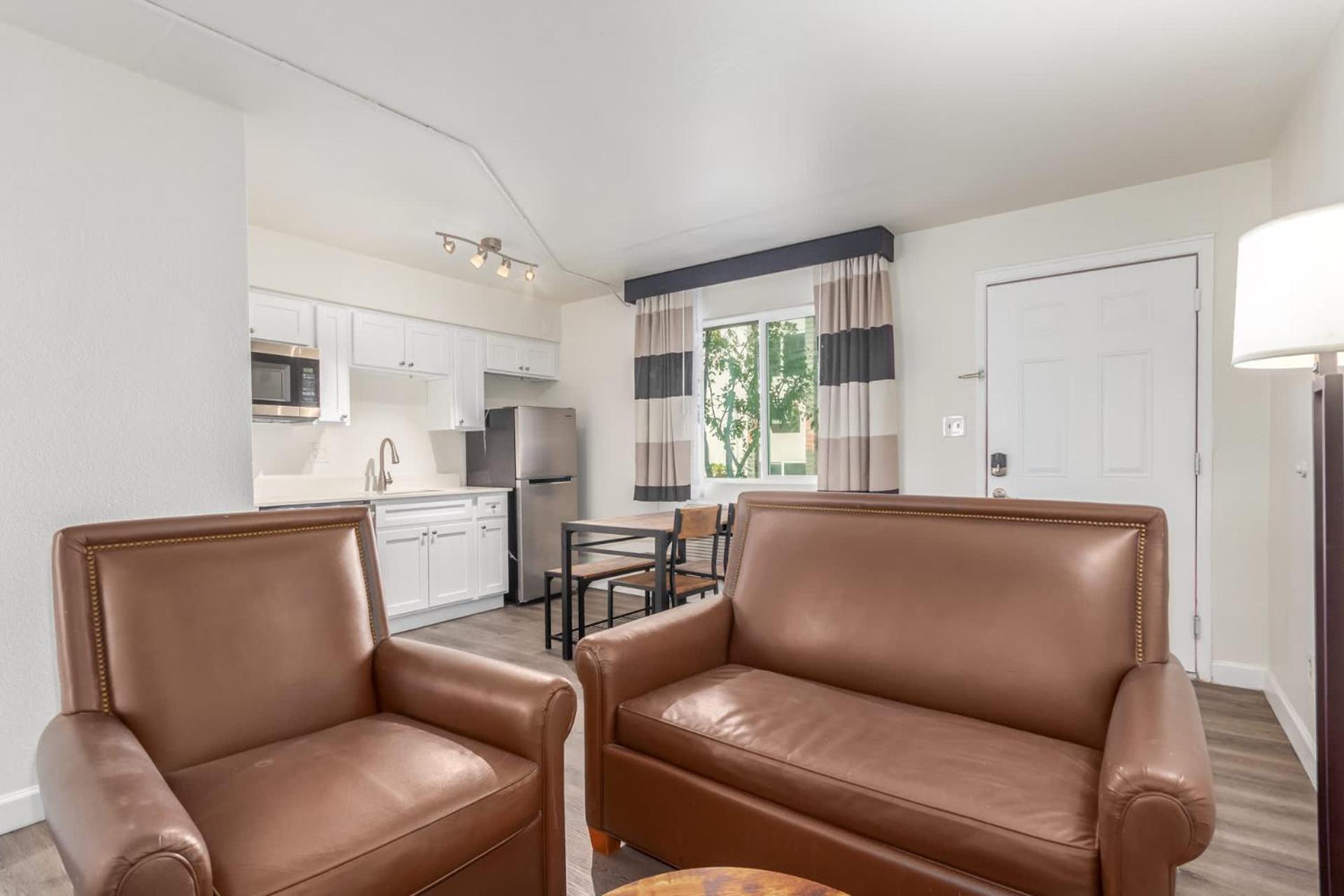 Oasis Apartment